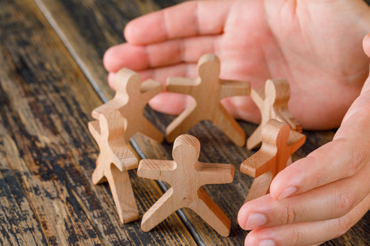 LIVE-Webinar | Starkes Team statt ständiger Wechsel – Mitarbeiterbindung und Teambuilding in der modernen Zahnarztpraxis